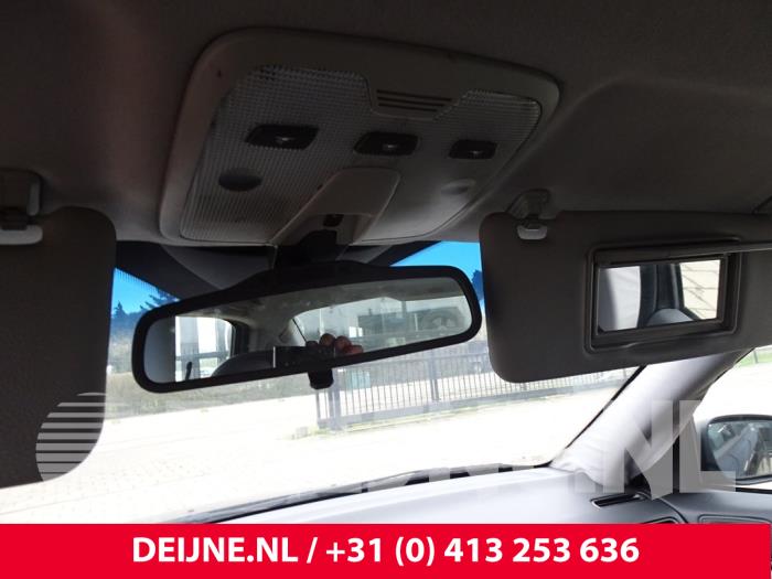 Używane Lusterko wewnetrzne Volvo S80 (KV/P80JU) Cena € 60,00 Procedura marży oferowane przez van Deijne Onderdelen Uden B.V.