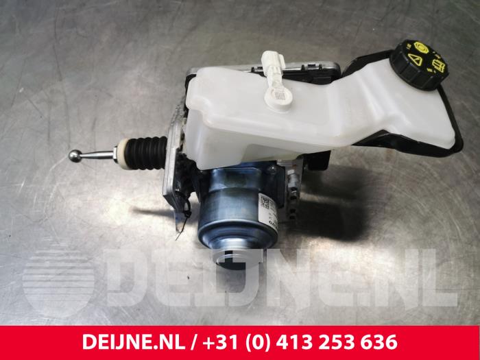 Gebrauchte Hauptbremszylinder Volvo V60 II (ZW) 2.0 B3 16V Mild Hybrid Preis € 550,00 Margenregelung angeboten von van Deijne Onderdelen Uden B.V.