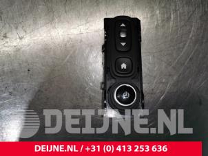 Used Navigation control panel Renault Trafic (1FL/2FL/3FL/4FL) 2.0 dCi 16V 145 Price € 54,45 Inclusive VAT offered by van Deijne Onderdelen Uden B.V.