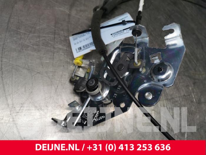 Sliding door lock mechanism, right Opel Vivaro 1.6 CDTI 90 825027817R