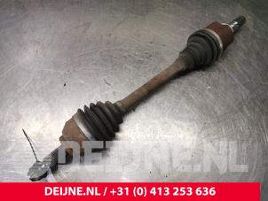 Used Front drive shaft, left Renault Trafic (1FL/2FL/3FL/4FL) 2.0 dCi 16V 170 Price € 181,50 Inclusive VAT offered by van Deijne Onderdelen Uden B.V.