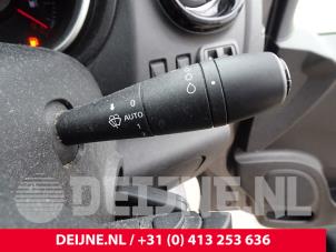 Usados Interruptor de limpiaparabrisas Renault Trafic (1FL/2FL/3FL/4FL) 2.0 dCi 16V 170 Precio de solicitud ofrecido por van Deijne Onderdelen Uden B.V.