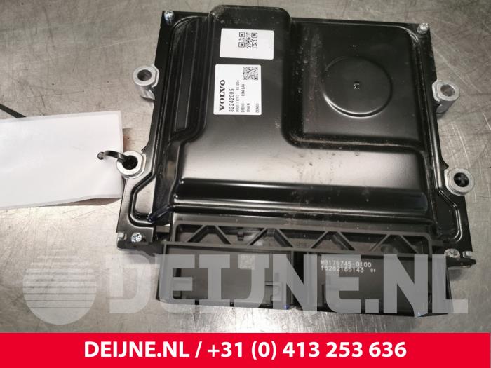 Engine management computer from a Volvo V60 II (ZW) 2.0 D4 16V 2019