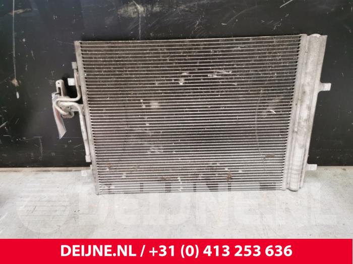 Air conditioning condenser from a Volvo V70 (BW) 2.4 D5 20V 2008