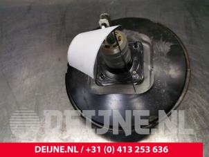 Used Brake servo Peugeot Expert (G9) 1.6 HDi 90 Price € 72,60 Inclusive VAT offered by van Deijne Onderdelen Uden B.V.