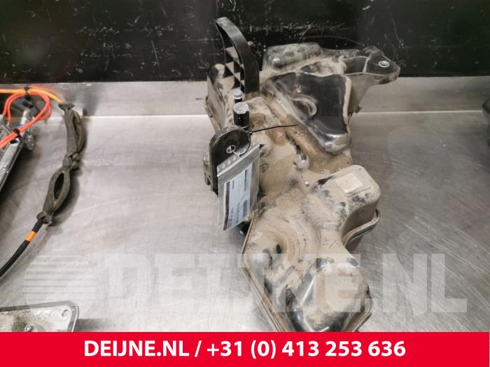 Adblue Tank Volvo XC90 II 2.0 D5 16V AWD - 31405813 2536209 VOLVO