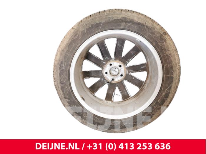 Hjul från en Volvo XC90 II 2.0 D5 16V AWD 2018