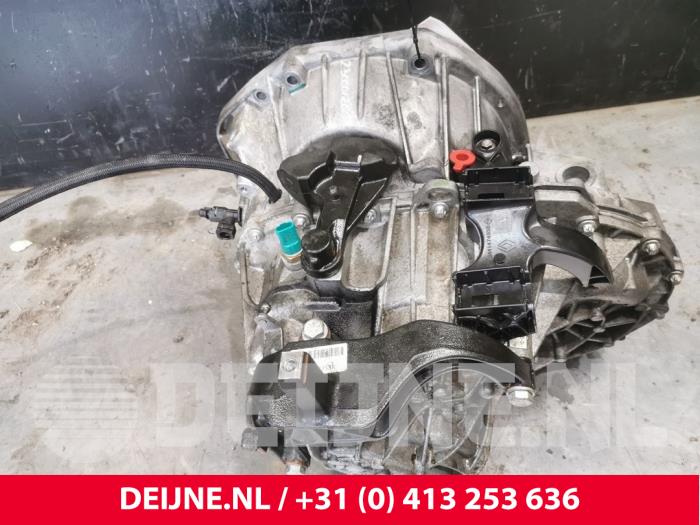 Gearbox from a Renault Master IV (MA/MB/MC/MD/MH/MF/MG/MH) 2.3 dCi 135 16V FWD 2020