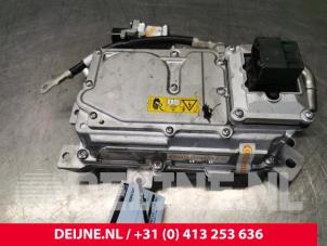 Usados DC/CD convertidor Volvo V60 I (FW/GW) 2.4 D6 20V Plug-in Hybrid AWD Precio € 700,00 Norma de margen ofrecido por van Deijne Onderdelen Uden B.V.