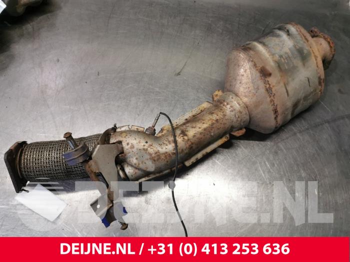 Catalytic converter from a Volvo XC90 II 2.0 D5 16V AWD 2018
