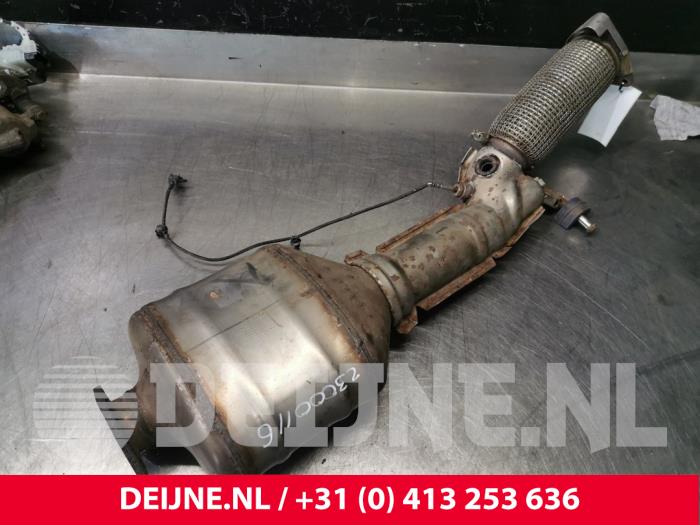 Catalytic converter from a Volvo XC90 II 2.0 D5 16V AWD 2018