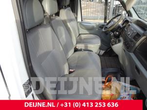 Used Front seatbelt, centre Ford Transit 2.2 TDCi 16V Price on request offered by van Deijne Onderdelen Uden B.V.
