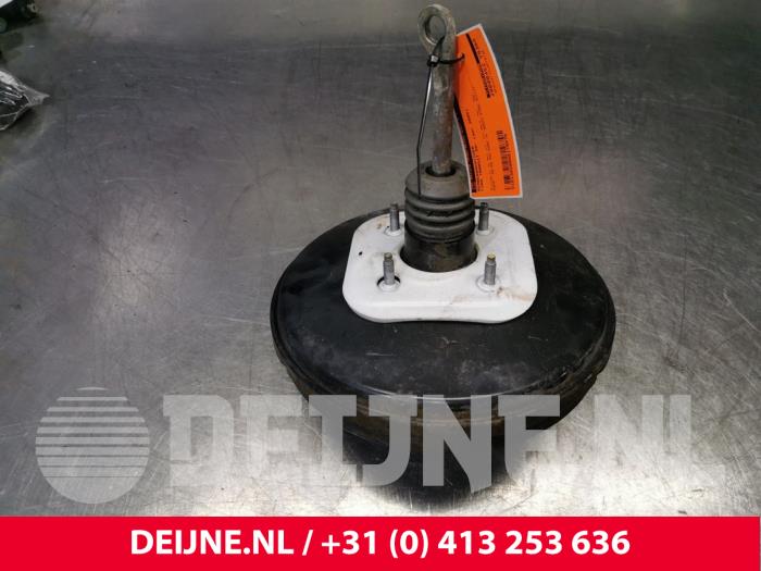 Usados Servofreno Ford Transit 2.4 TDCi 16V RWD Precio € 84,70 IVA incluido ofrecido por van Deijne Onderdelen Uden B.V.