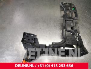 Used Rear bumper bracket, left Volvo XC90 II 2.0 D5 16V AWD Price € 25,00 Margin scheme offered by van Deijne Onderdelen Uden B.V.