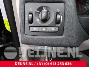 Używane Przelacznik swiatel Volvo C30 (EK/MK) 1.8 16V Flexifuel Cena na żądanie oferowane przez van Deijne Onderdelen Uden B.V.