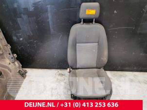 Używane Fotel lewy Ford Transit Connect (PJ2) 1.6 TDCi 16V 95 Cena € 181,50 Z VAT oferowane przez van Deijne Onderdelen Uden B.V.