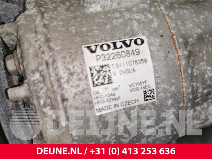 Klimapumpe van een Volvo V60 II (ZW) 2.0 D4 16V 2020