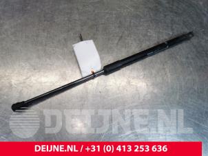 Used Bonnet gas strut, right Volvo V60 II (ZW) 2.0 D4 16V Price € 40,00 Margin scheme offered by van Deijne Onderdelen Uden B.V.