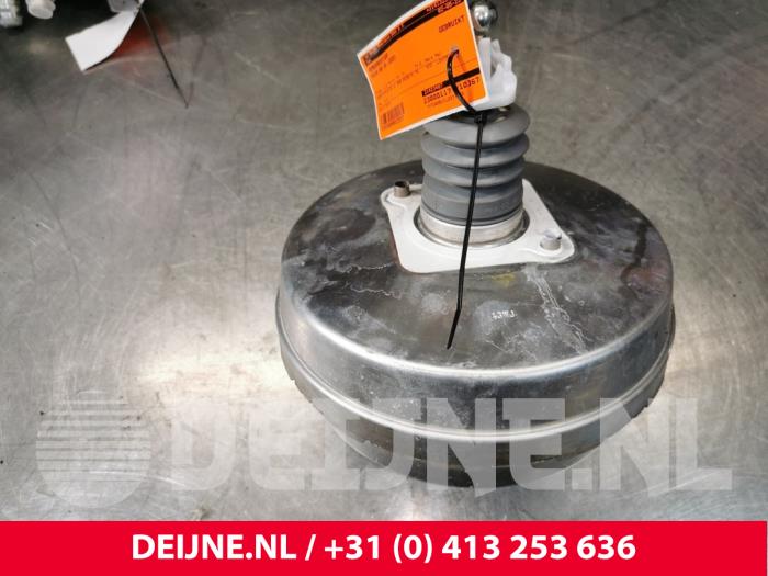 Usagé Servo frein Volvo V60 II (ZW) 2.0 D4 16V Prix € 275,00 Règlement à la marge proposé par van Deijne Onderdelen Uden B.V.