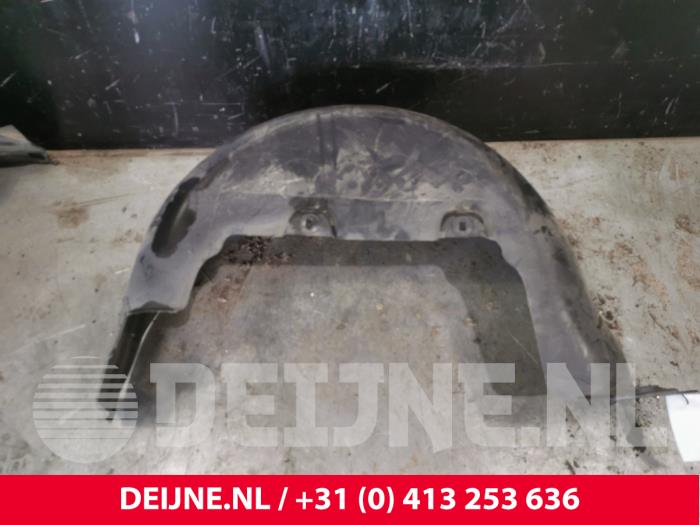 Używane Nadkole Citroen Jumpy 2.0 Blue HDI 120 Cena € 42,35 Z VAT oferowane przez van Deijne Onderdelen Uden B.V.