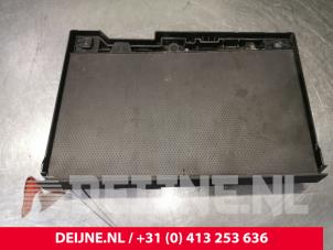 Used Dashboard cover / flap Renault Master IV (MA/MB/MC/MD/MH/MF/MG/MH) 2.3 dCi 135 16V FWD Price € 90,75 Inclusive VAT offered by van Deijne Onderdelen Uden B.V.