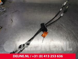 Used Gearbox shift cable Renault Master IV (MA/MB/MC/MD/MH/MF/MG/MH) 2.3 dCi 135 16V FWD Price € 90,75 Inclusive VAT offered by van Deijne Onderdelen Uden B.V.
