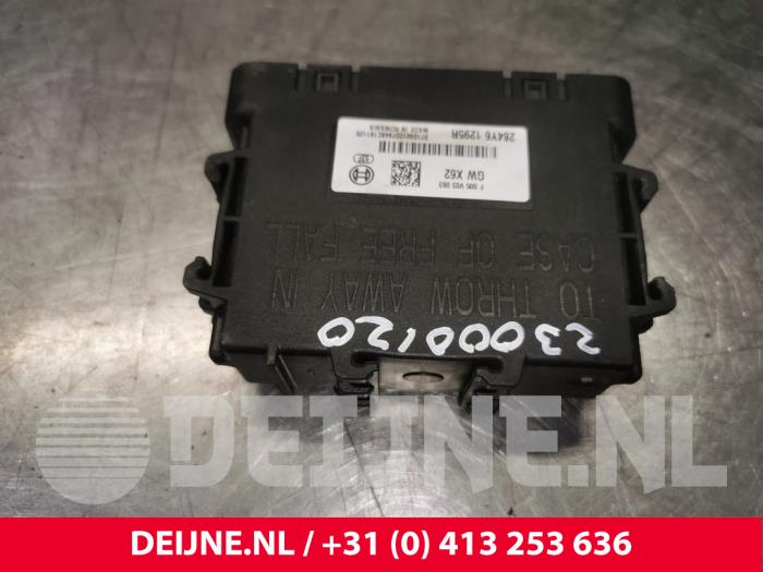 Begagnade Dödvinkelsensor Renault Master III (MA/MB/MC/MD/MH/MF/MG/MH) 2.3 dCi 135 16V FWD Pris € 151,25 Inklusive moms erbjuds av van Deijne Onderdelen Uden B.V.