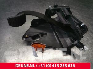 Used Brake pedal Renault Master IV (MA/MB/MC/MD/MH/MF/MG/MH) 2.3 dCi 135 16V FWD Price € 84,70 Inclusive VAT offered by van Deijne Onderdelen Uden B.V.