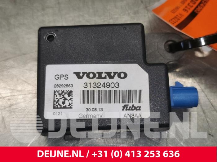 GPS Antenne van een Volvo V60 I (FW/GW) 2.4 D6 20V Plug-in Hybrid AWD 2014