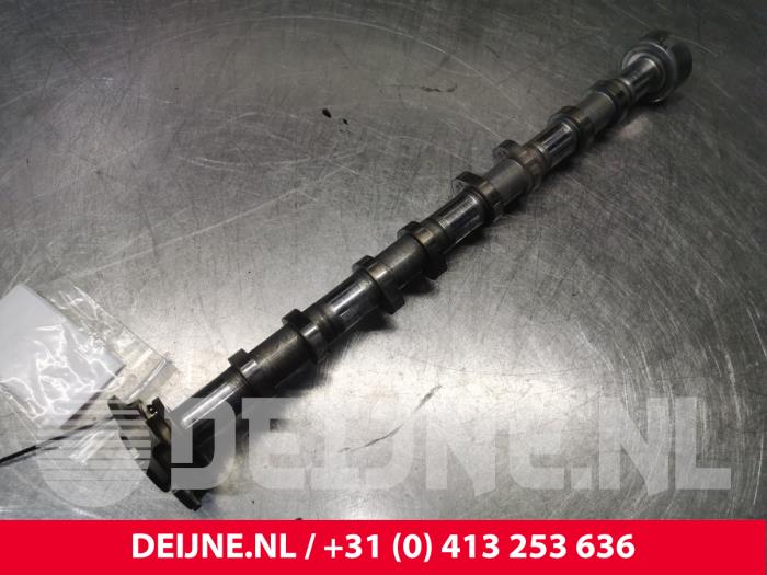 Usagé Arbre à cames Ford Transit 2.2 TDCi 16V Prix € 84,70 Prix TTC proposé par van Deijne Onderdelen Uden B.V.