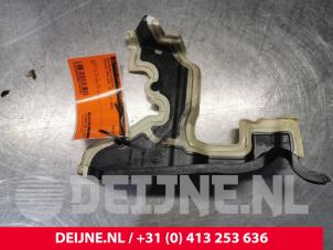 Używane Obudowa rozrzadu Toyota ProAce 2.0 D-4D 122 16V Worker Cena € 36,30 Z VAT oferowane przez van Deijne Onderdelen Uden B.V.