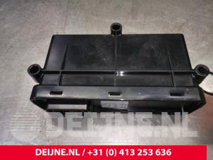 Used Sunroof (miscellaneous) Tesla Model S 85D Price € 133,10 Inclusive VAT offered by van Deijne Onderdelen Uden B.V.