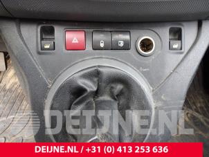 Used Electric window switch Citroen Berlingo 1.6 Hdi 16V 90 Price on request offered by van Deijne Onderdelen Uden B.V.