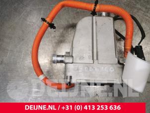 Used Radiator fluid heating module Tesla Model S 85D Price € 242,00 Inclusive VAT offered by van Deijne Onderdelen Uden B.V.