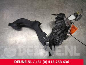 Używane Pedal sprzegla Peugeot Expert (VA/VB/VE/VF/VY) 2.0 Blue HDi 120 16V Cena € 48,40 Z VAT oferowane przez van Deijne Onderdelen Uden B.V.