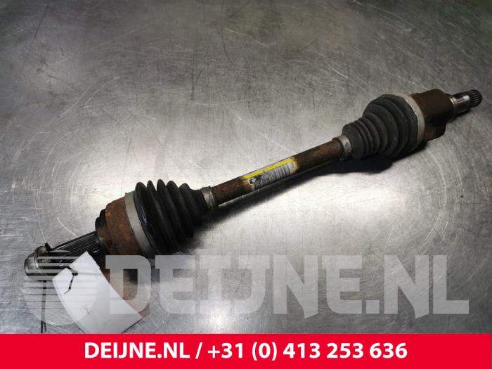 Gebrauchte Antriebswelle links vorne Ford Transit Courier 1.0 Ti-VCT EcoBoost 12V Preis € 96,80 Mit Mehrwertsteuer angeboten von van Deijne Onderdelen Uden B.V.