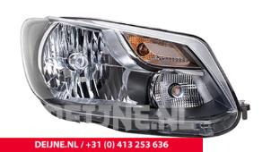 New Headlight, right Volkswagen Caddy Price € 139,15 Inclusive VAT offered by van Deijne Onderdelen Uden B.V.