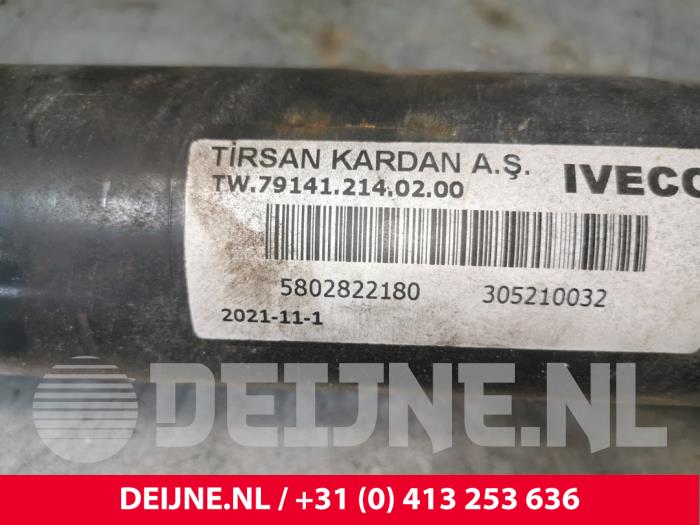 Intermediate shaft from a Iveco New Daily VI 35C18,35S18,40C18,50C18,60C18,65C18,70C18 2022
