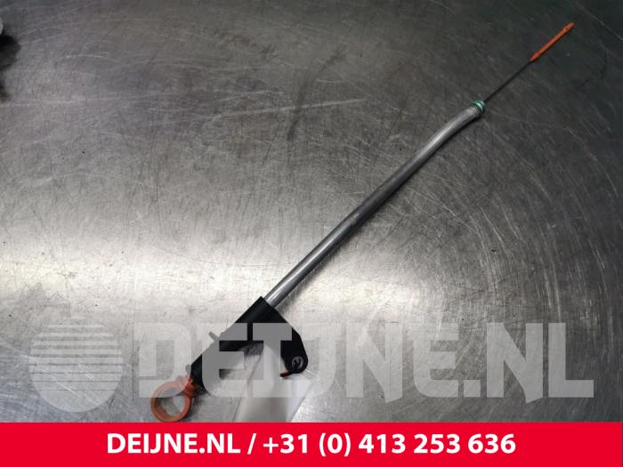 Gebrauchte Ölmessstab Peugeot Partner (EA//EF/EN/EU) 1.5 BlueHDi 75 Preis € 18,15 Mit Mehrwertsteuer angeboten von van Deijne Onderdelen Uden B.V.