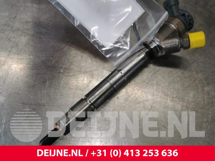 Injecteur (diesel) d'un Peugeot Partner (EF/EU) 1.5 BlueHDi 75 2021