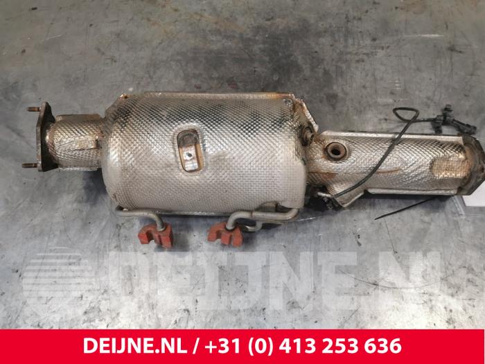 Używane Katalizator Iveco New Daily VI 35C18,35S18,40C18,50C18,60C18,65C18,70C18 Cena € 847,00 Z VAT oferowane przez van Deijne Onderdelen Uden B.V.