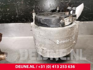 Dynamo van een Porsche Cayenne (9PA) 3.2 V6 24V 2004