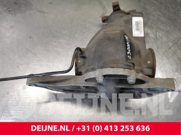 Usagé Différentiel arrière Mercedes V (447.8) 2.0 300 d 16V Prix € 484,00 Prix TTC proposé par van Deijne Onderdelen Uden B.V.