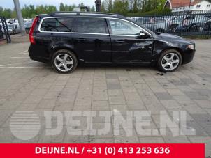 Gebrauchte Dachreling rechts Volvo V70 (BW) 2.4 D 20V Preis auf Anfrage angeboten von van Deijne Onderdelen Uden B.V.