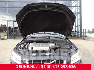 Used Engine Volvo V70 (BW) 2.4 D 20V Price on request offered by van Deijne Onderdelen Uden B.V.