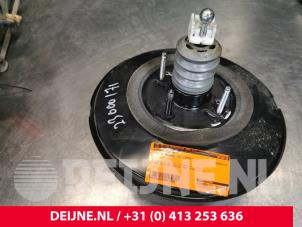 Używane Wspomaganie hamulców Toyota ProAce 1.6 D-4D 95 16V Cena na żądanie oferowane przez van Deijne Onderdelen Uden B.V.