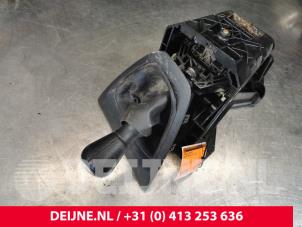 Gebrauchte Schaltung Toyota ProAce 1.6 D-4D 95 16V Preis auf Anfrage angeboten von van Deijne Onderdelen Uden B.V.