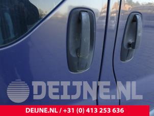 Gebrauchte Schiebetürgriff rechts Opel Vivaro 1.9 DTI 16V Preis auf Anfrage angeboten von van Deijne Onderdelen Uden B.V.