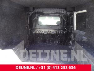 Używane Przegroda kabiny Fiat Doblo Cargo (263) 1.6 D Multijet Cena € 181,50 Z VAT oferowane przez van Deijne Onderdelen Uden B.V.
