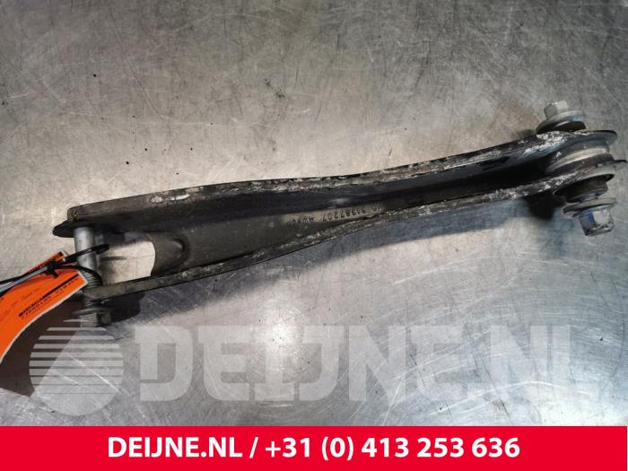 Rear lower wishbone, left Volvo V60 II 2.0 B4 16V Mild Hybrid - 31387207